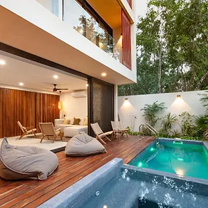 https://aru-luxury-condos.tulum-hotels.net